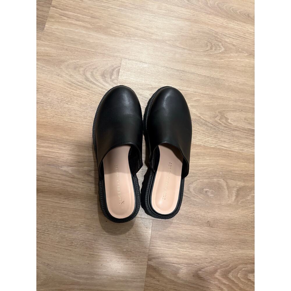 Black Mule Clogs